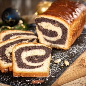 Rolled poppy seed cake