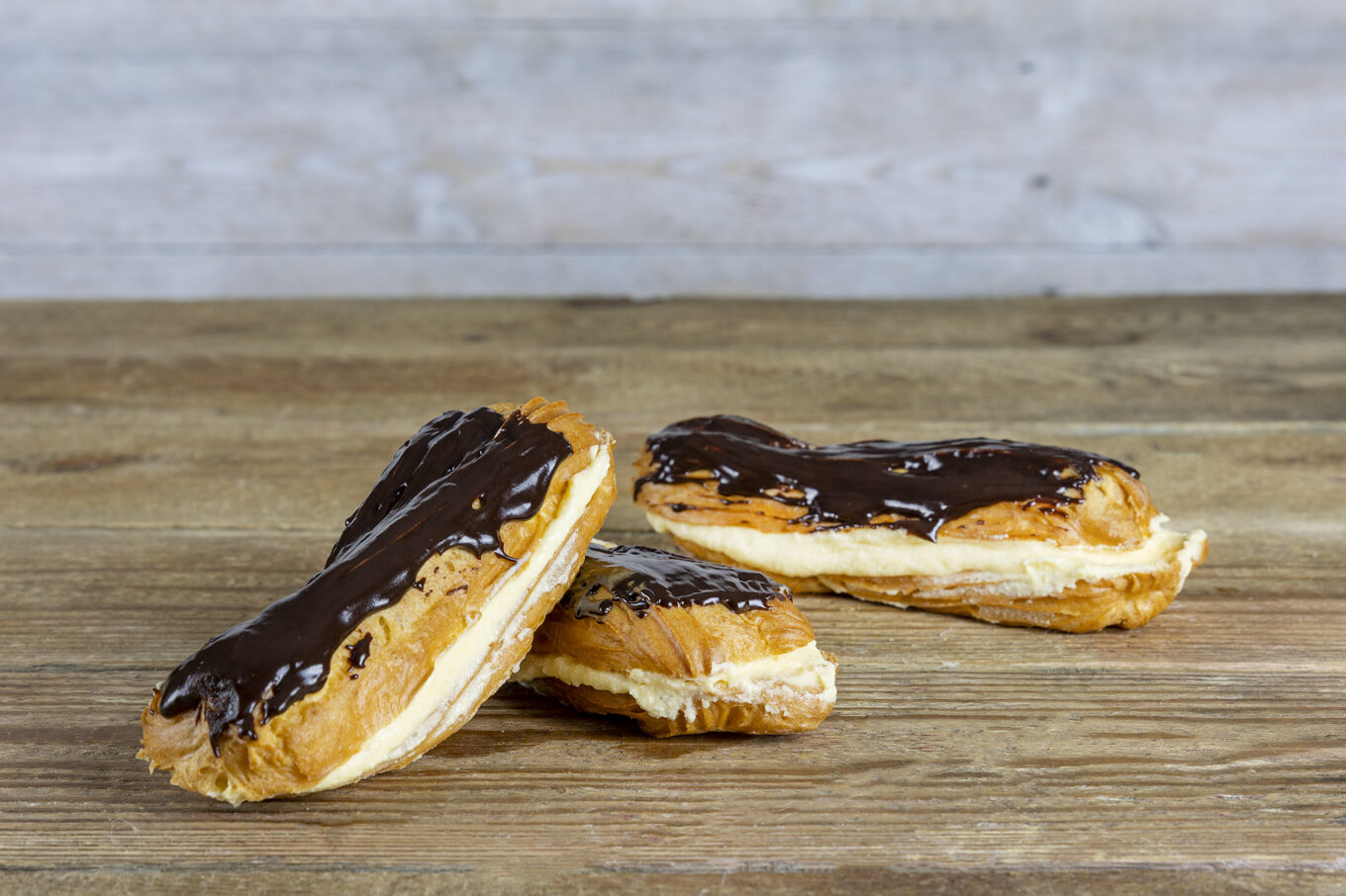 Eclairs Confectionery Jacek Placek is synonymous with the taste of homemade cakes made of natural products.