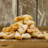 faworki chrusty 2 Cukiernia Jacek Placek to synonim smaku domowych ciast z naturalnych produktów.