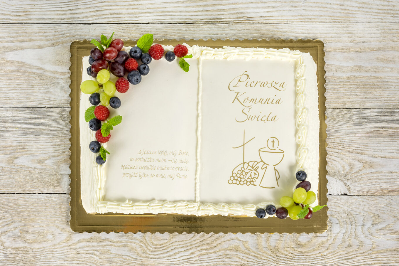 communion cake book with fruit Cukiernia Jacek Placek is synonymous with the taste of homemade cakes made of natural products.