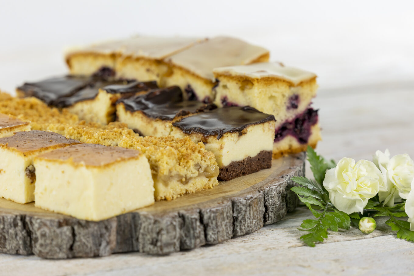 ciasta domowe komunia Cukiernia Jacek Placek to synonim smaku domowych ciast z naturalnych produktów.