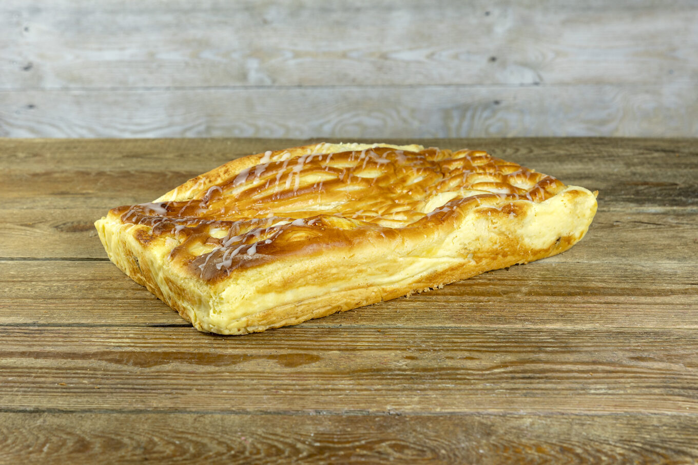 Hefekuchen mit Käse Süßwaren Jacek Placek ist ein Synonym für den Geschmack hausgemachter Kuchen aus Naturprodukten.