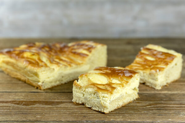 ciasto drożdżowe z serem 1 Cukiernia Jacek Placek to synonim smaku domowych ciast z naturalnych produktów.