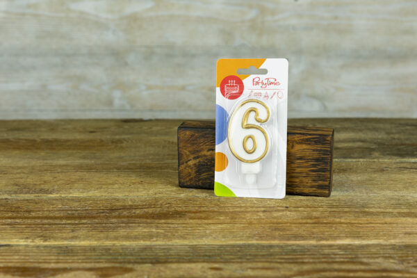 Cyfra 6 cake candle Jacek Placek confectionery is synonymous with the taste of homemade cakes made of natural products.