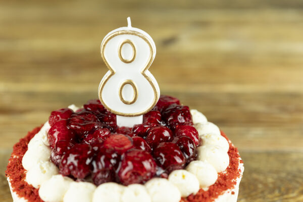 number 8 cake candle Cukiernia Jacek Placek is synonymous with the taste of homemade cakes made of natural products.