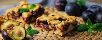 plum pie baner www Confiserie Jacek Placek est synonyme du goût des gâteaux faits maison à base de produits naturels.
