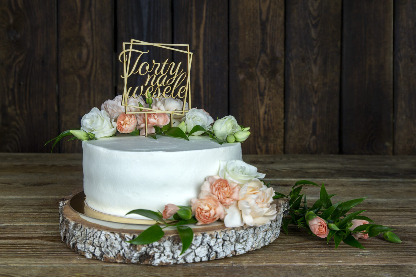 Hochzeitstortenaufsatz Jacek Placek Süßwaren sind ein Synonym für den Geschmack hausgemachter Kuchen aus Naturprodukten.