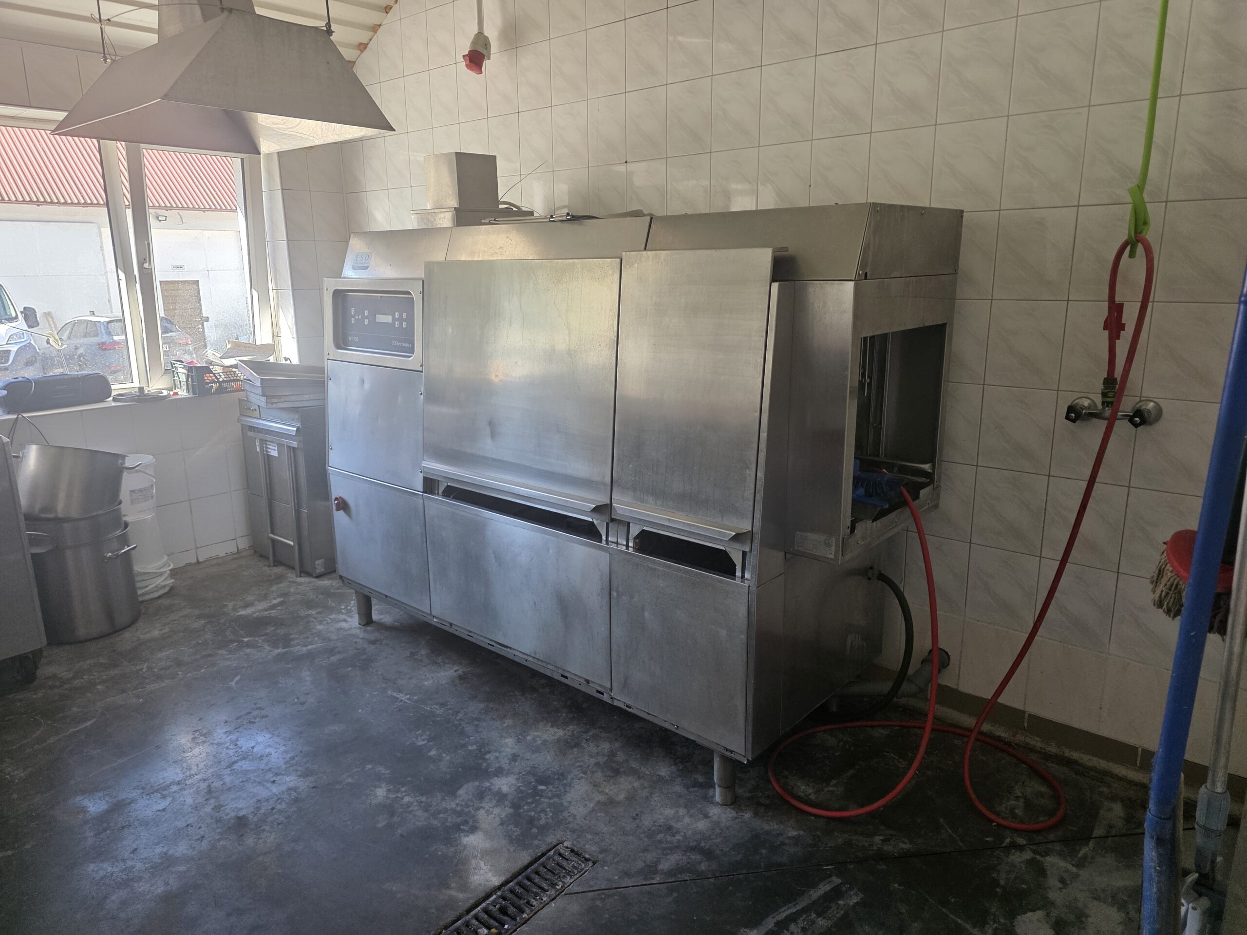 Zmywarka przelotowa Electrolux WT 150, widok ogólny urządzenia